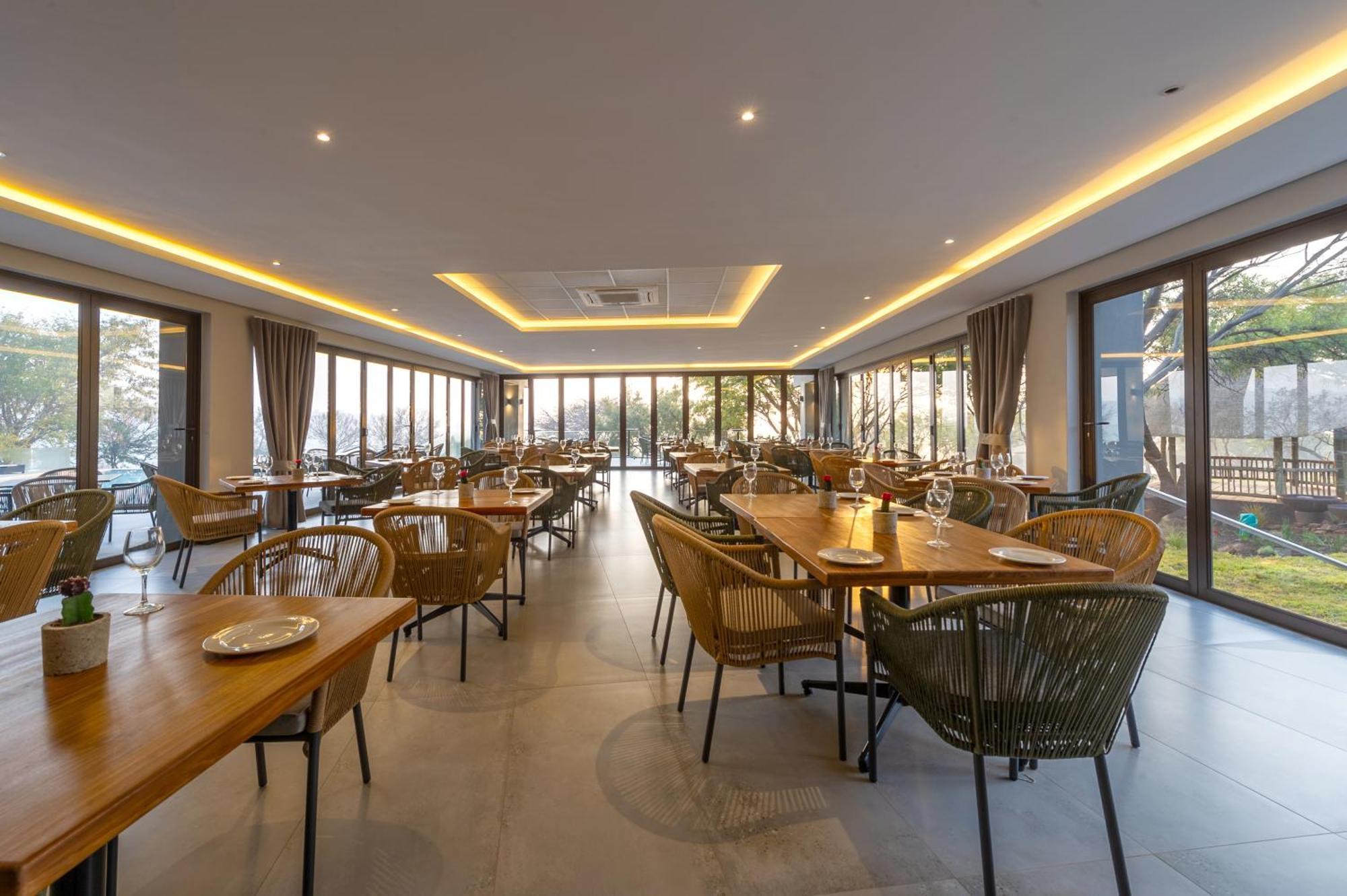 La Joya Lodge Conference Centre And Spa Pelindaba ภายนอก รูปภาพ